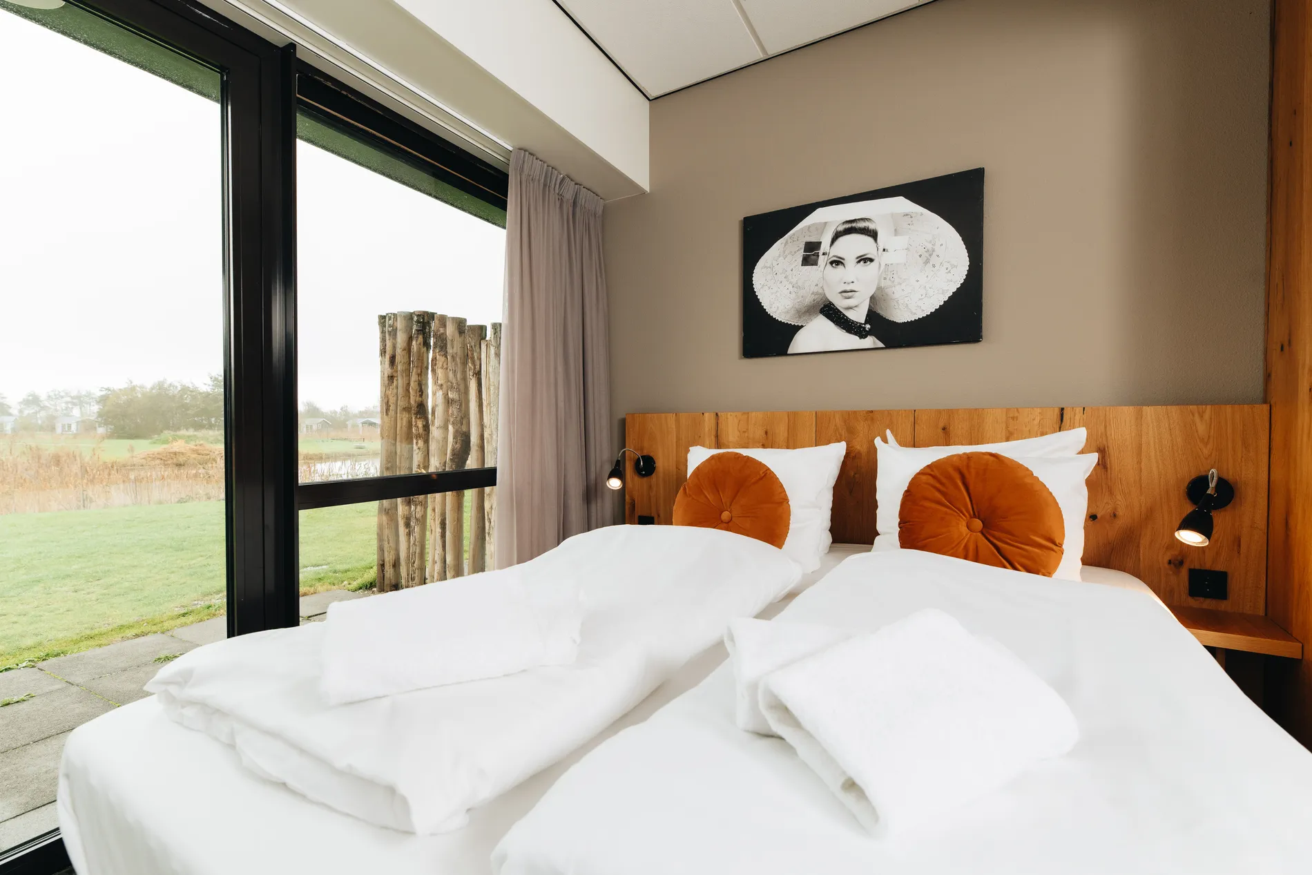 Ruime comfort kamer in de buitenring met uitzicht op de Zeeuwse natuur